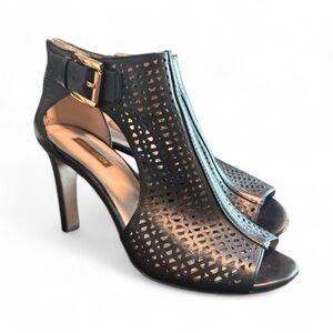 LOUISE ET CIE - Elegant Black Peep-Toe Heels with Gold Hardware - Size 8